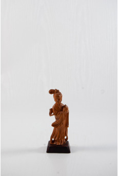 Estatuilla mujer de Marfil II
